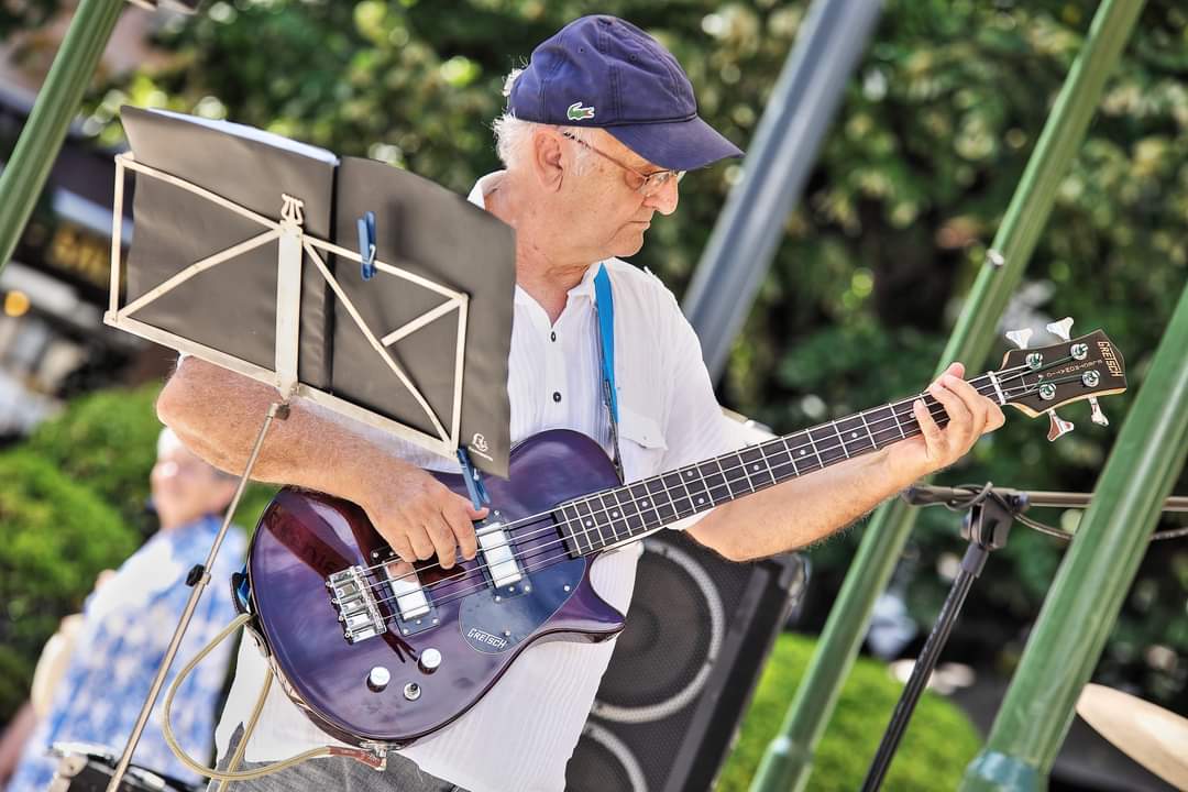Gilles - Basse électrique